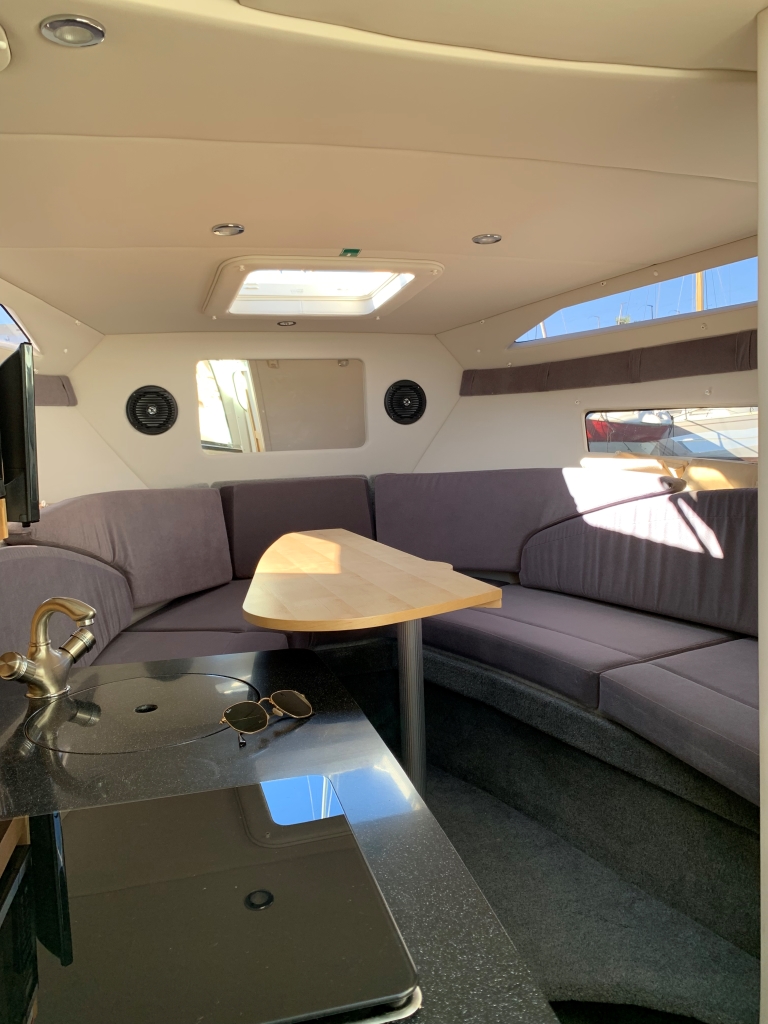 Bayliner cierra 8