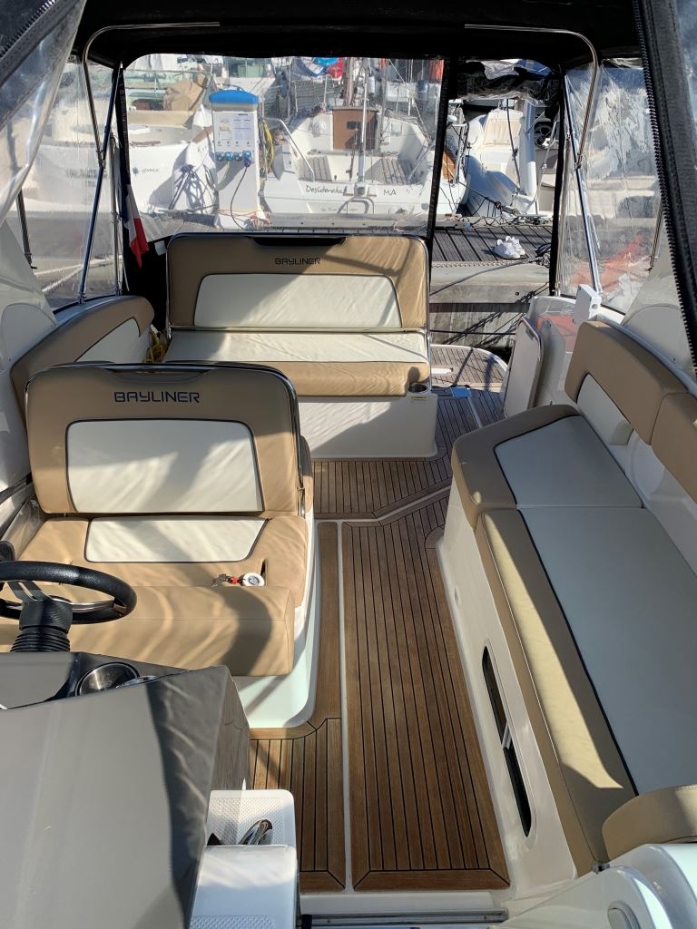 Bayliner cierra 8