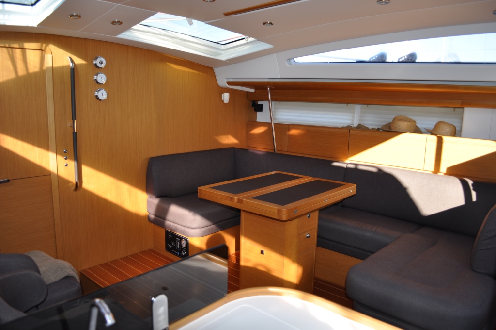 Jeanneau 57