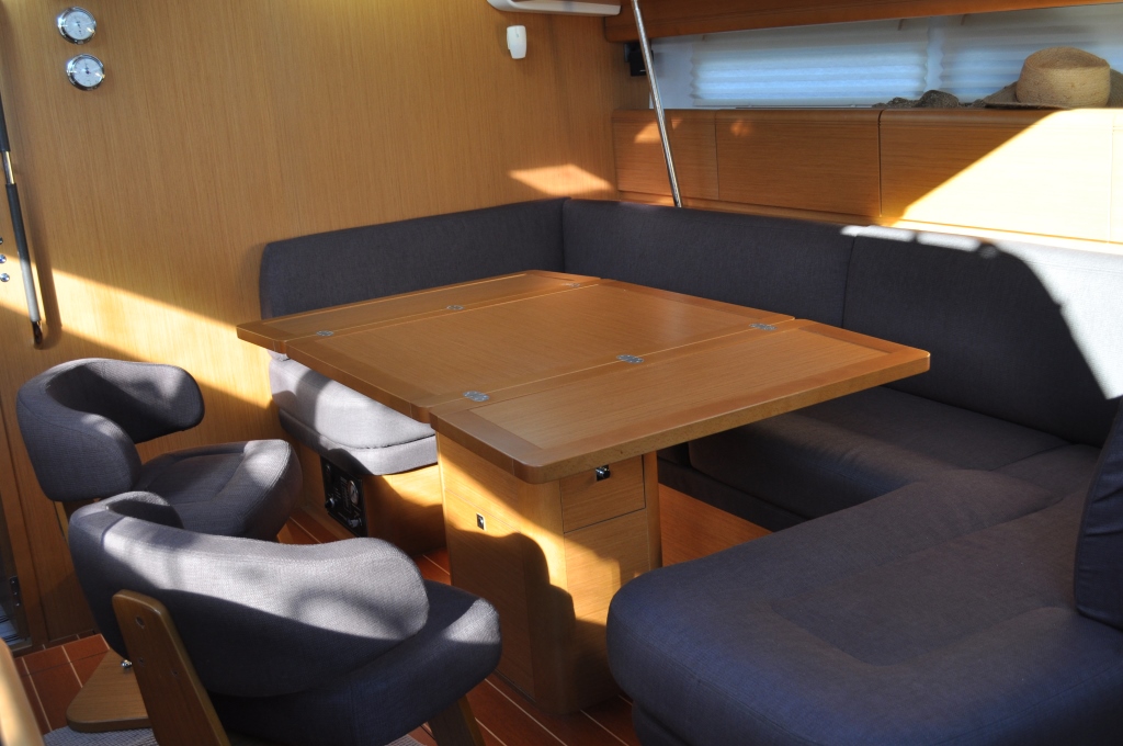 Jeanneau 57
