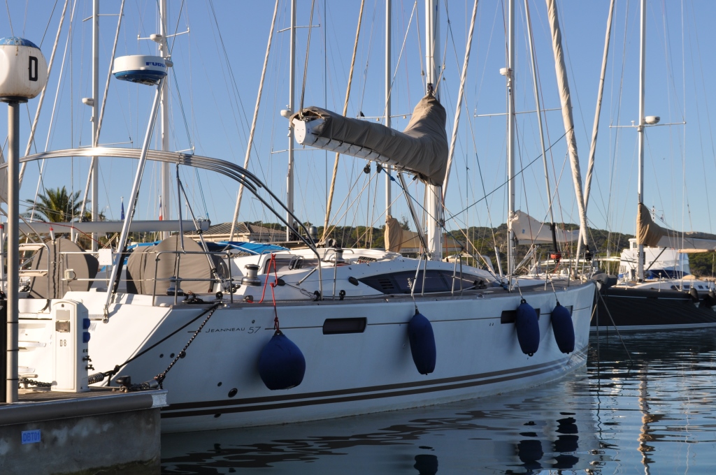 Jeanneau 57