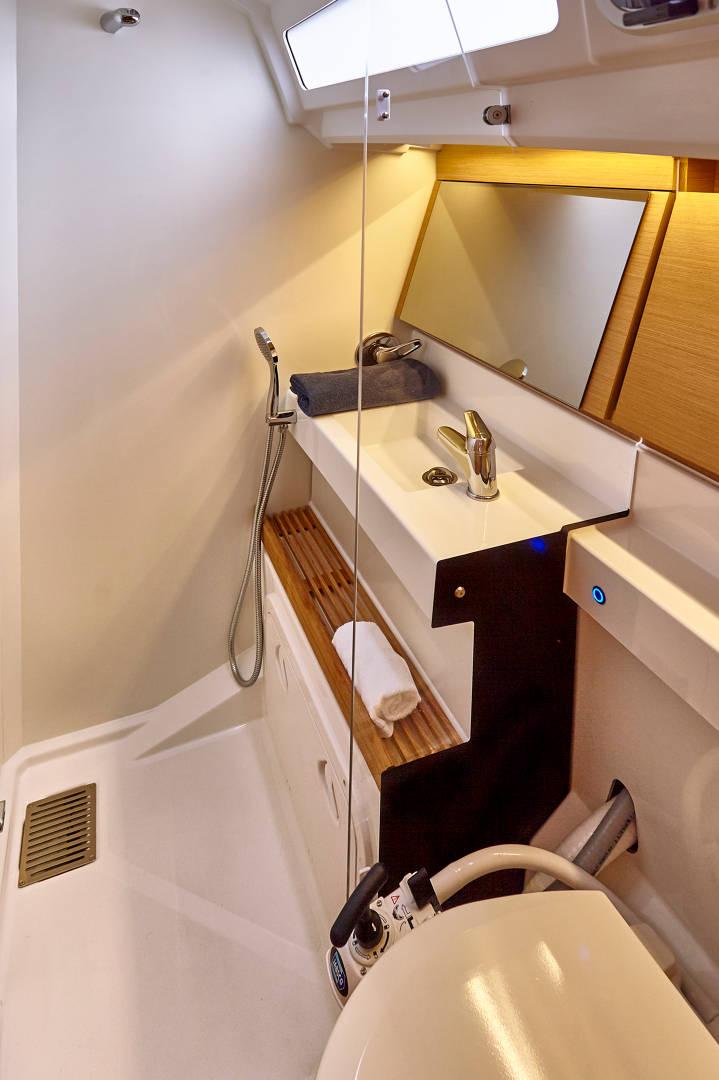 SUN ODYSSEY 440